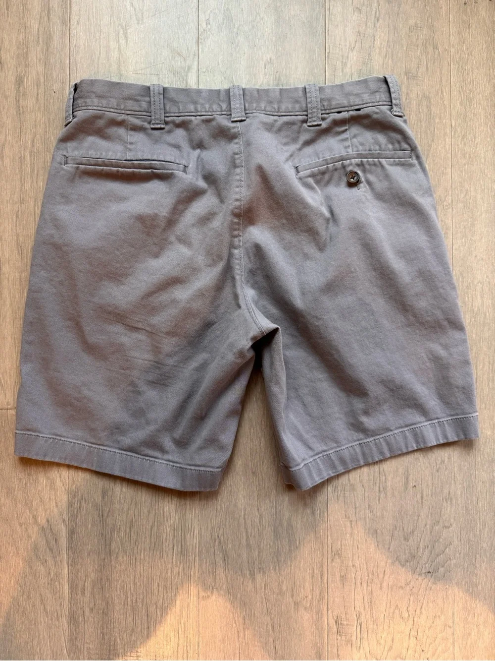 J. Crew Men’s Classic Chino 9” Inseam Gray Size: 31